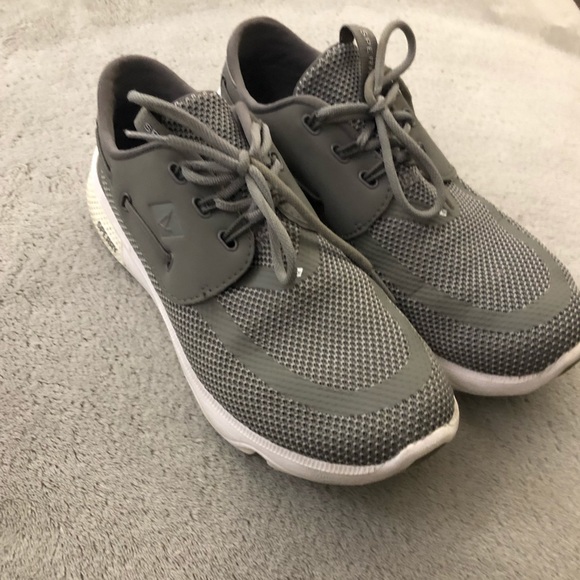 sperry athletic shoes